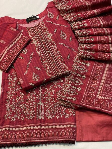 Ladies suit