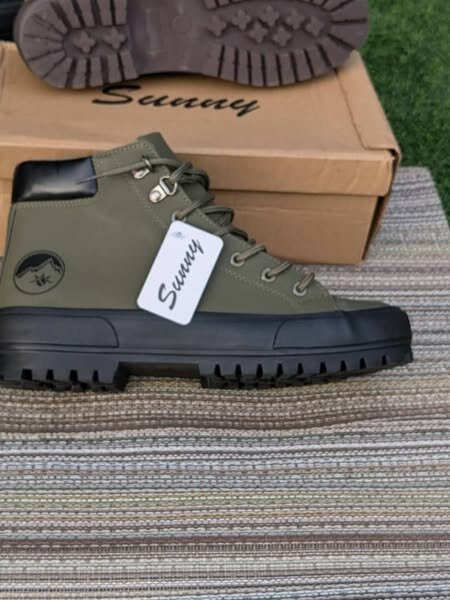 Sunny boots 
