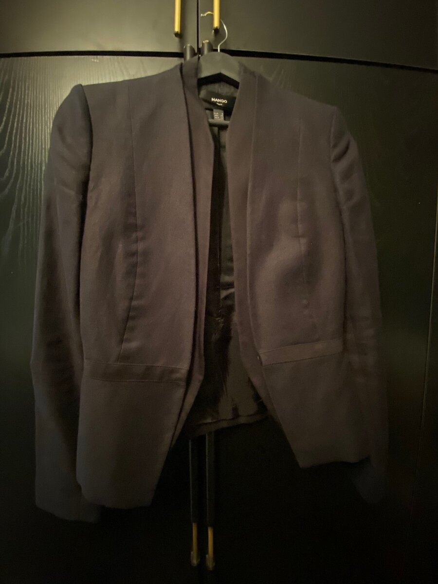 Пиджаки от Манго. Б/у. Размеры S и М. Самовывоз. 500с/ед.
