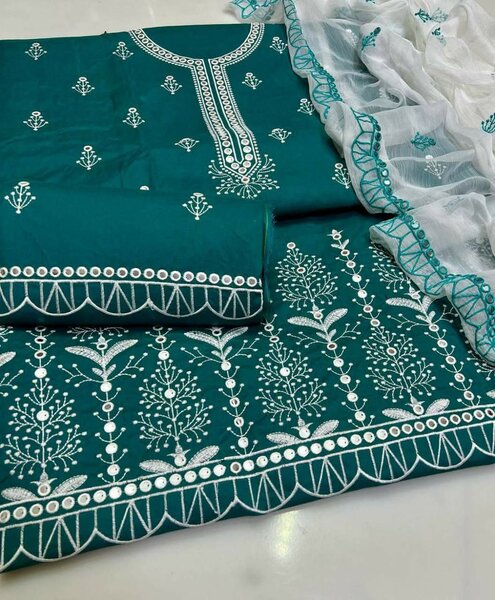 Ladies suit