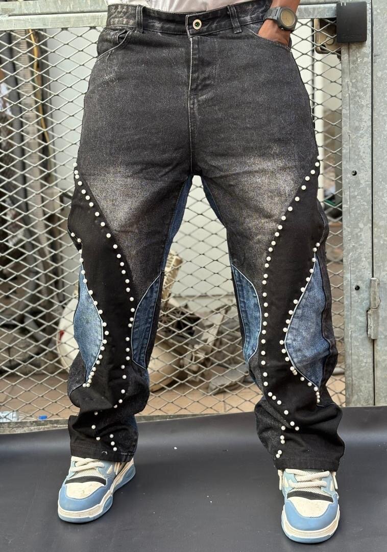 Jeans en denim avec motifs artistiques