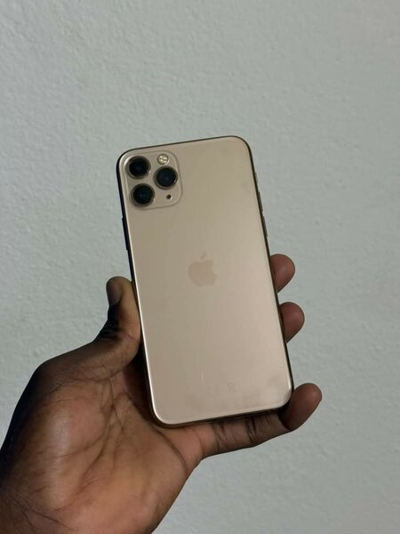 iPhone 12 Pro Max Doré