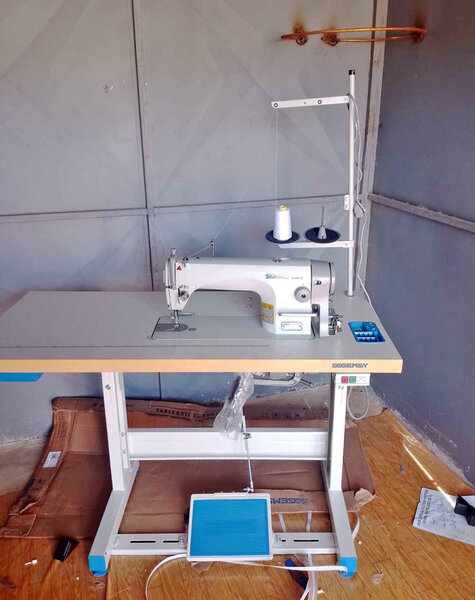 Machine à coudre industrielle Britex