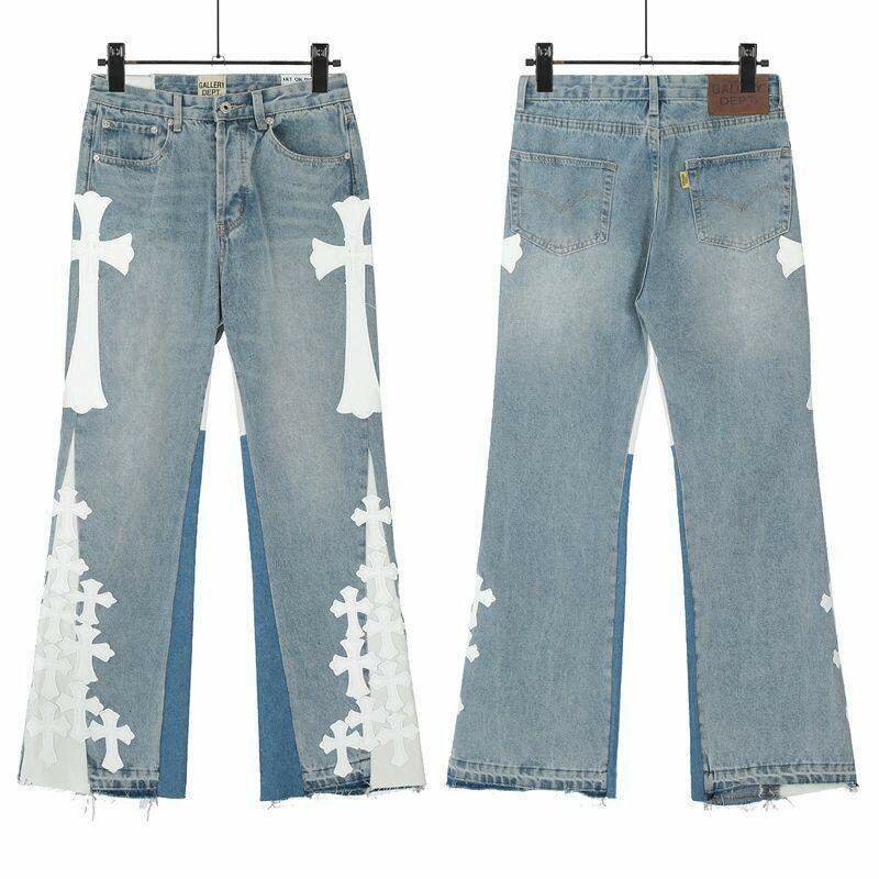 Jean à motif croix unique