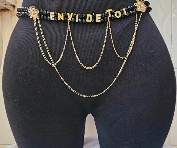 Ceinture Chaîne en Perles Élégante