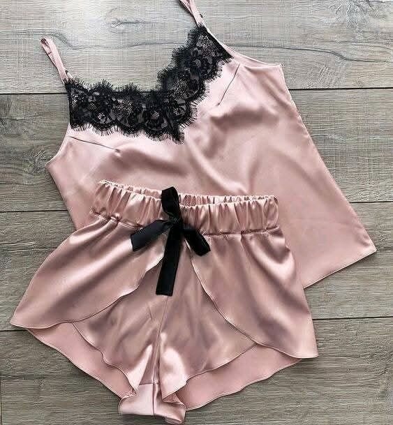 Pyjama en satin chic