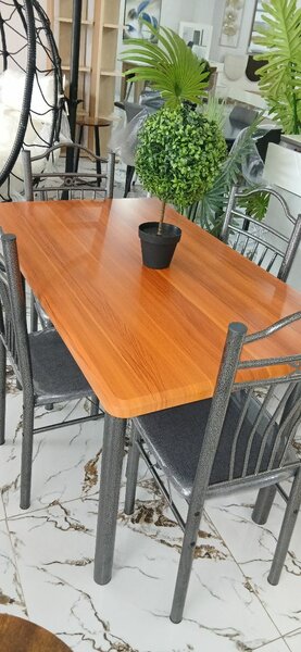 Table de salle à manger moderne