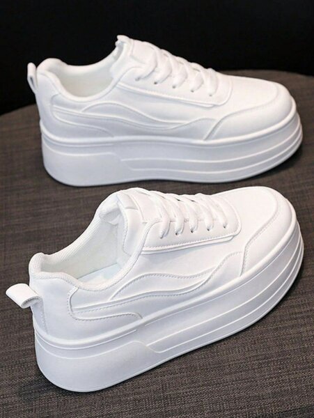 Chaussures blanches épaisses pour femmes