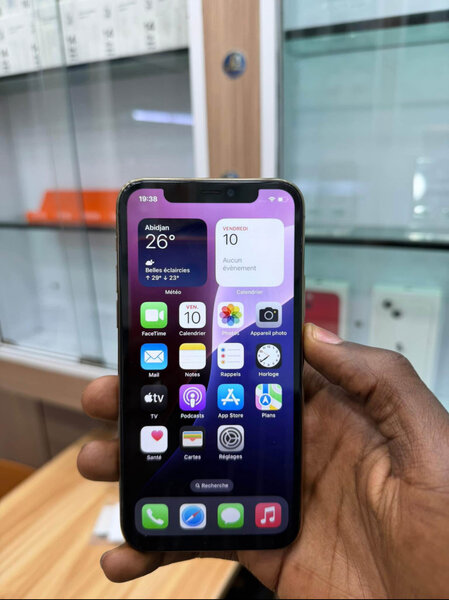 iPhone 12 Pro Max doré