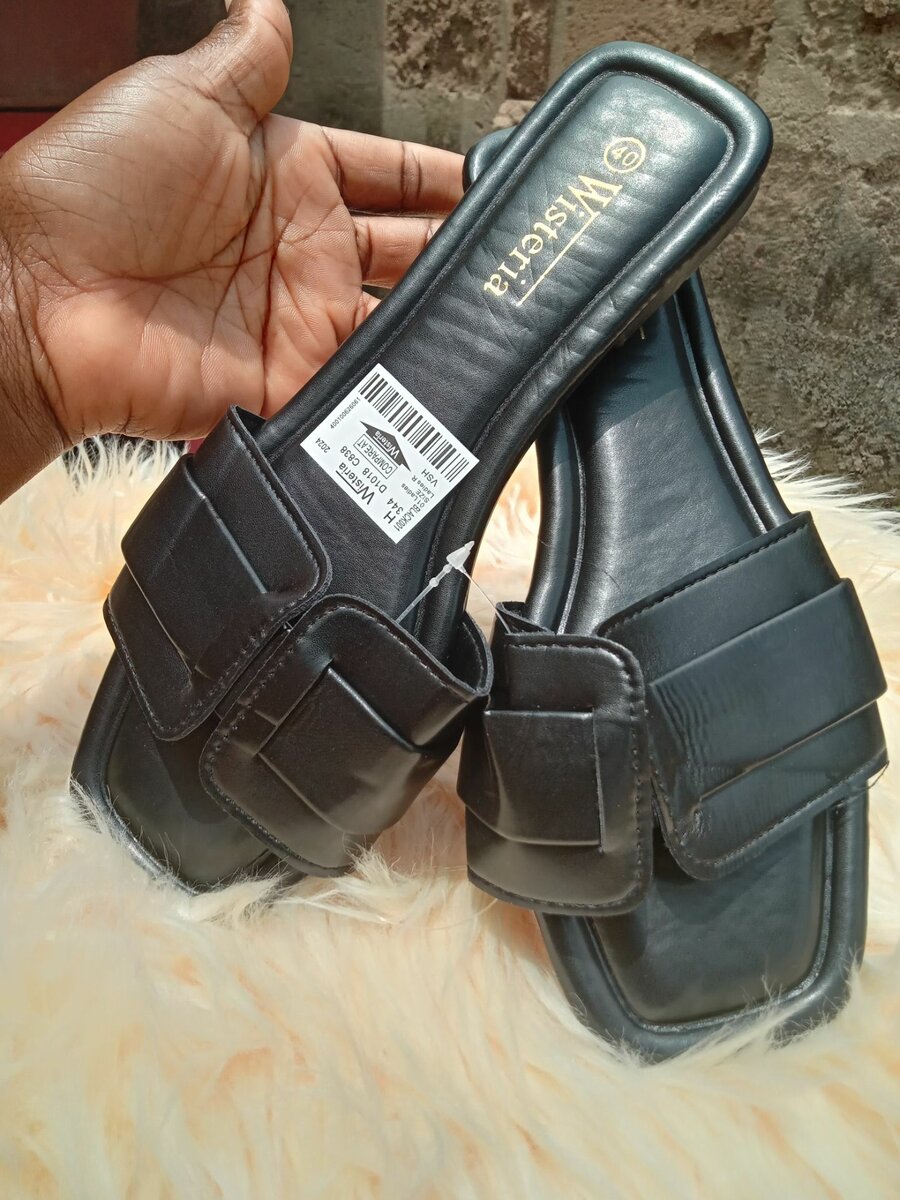 Quality ladies slippers