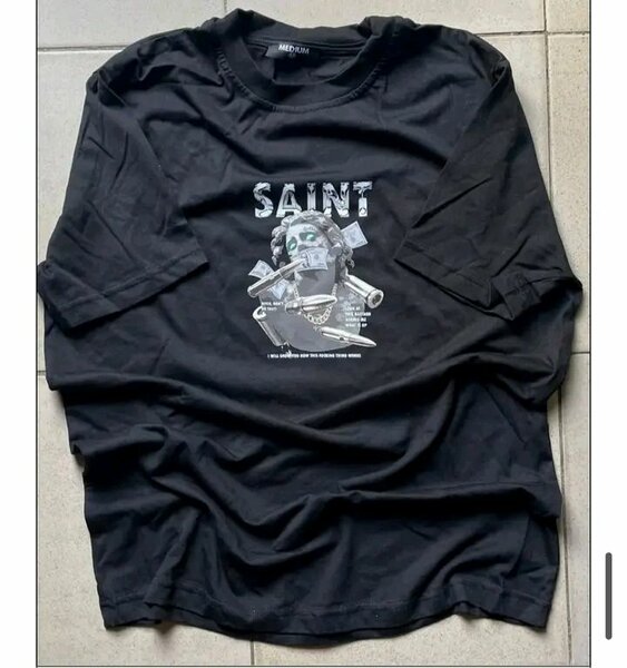 T-shirt noir homme avec motif Saint