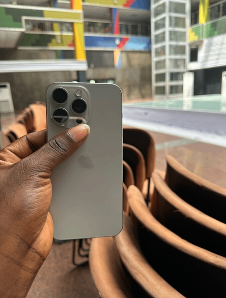 iPhone 15 pro Max 256gig you can swap