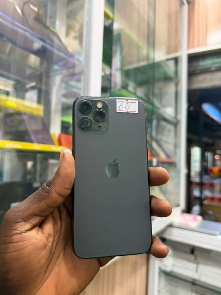 iphone 11 pro 64Go tout passe