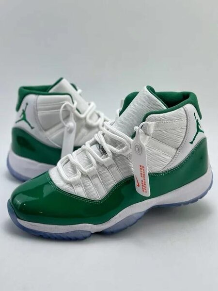AIR JORDAN 11