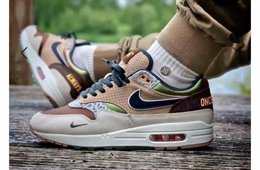 NIKE AIRMAX