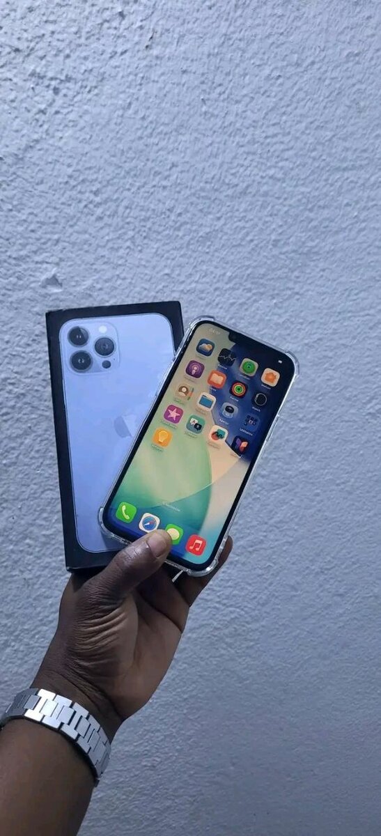 iPhone 13 Pro Max Bleu