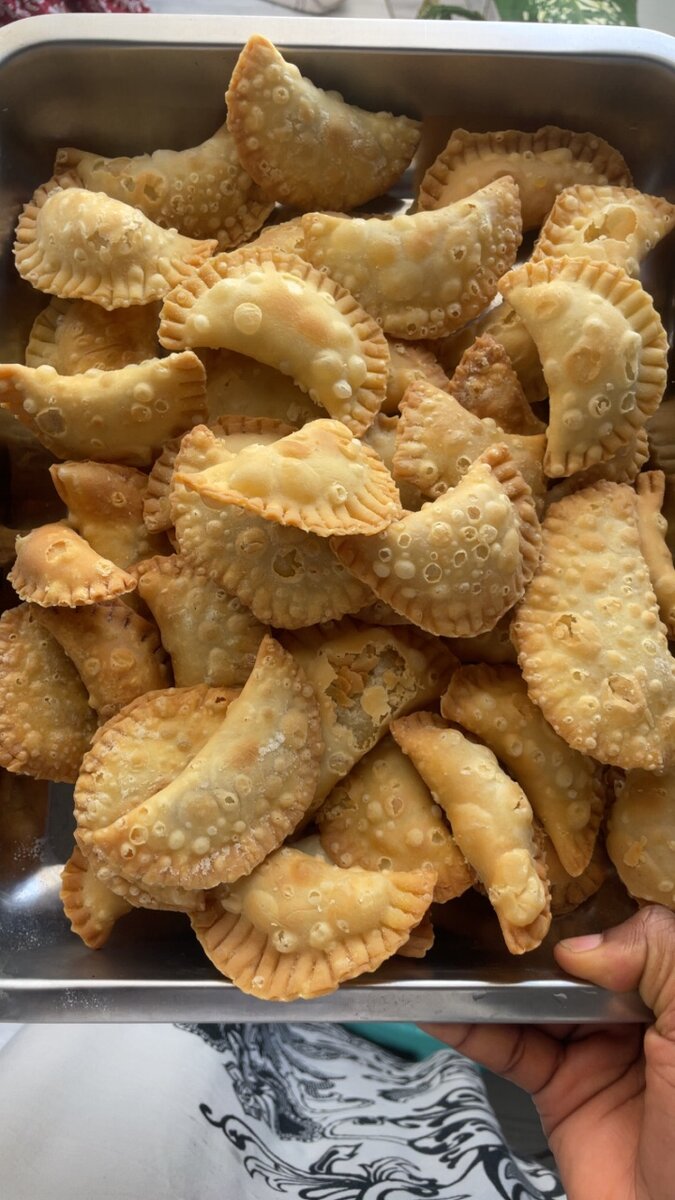 Délicieux chaussons frits maison