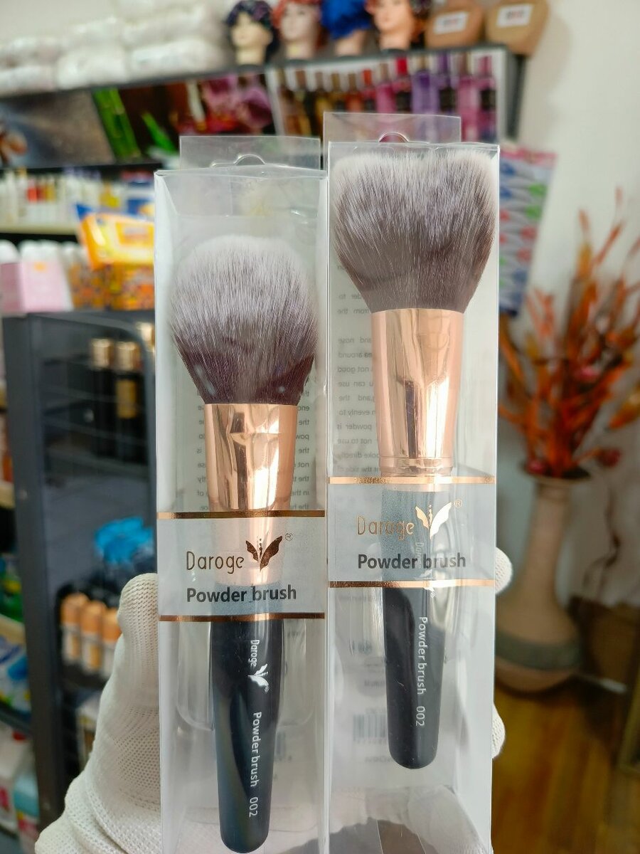 daroge round powder/foundation blending brush