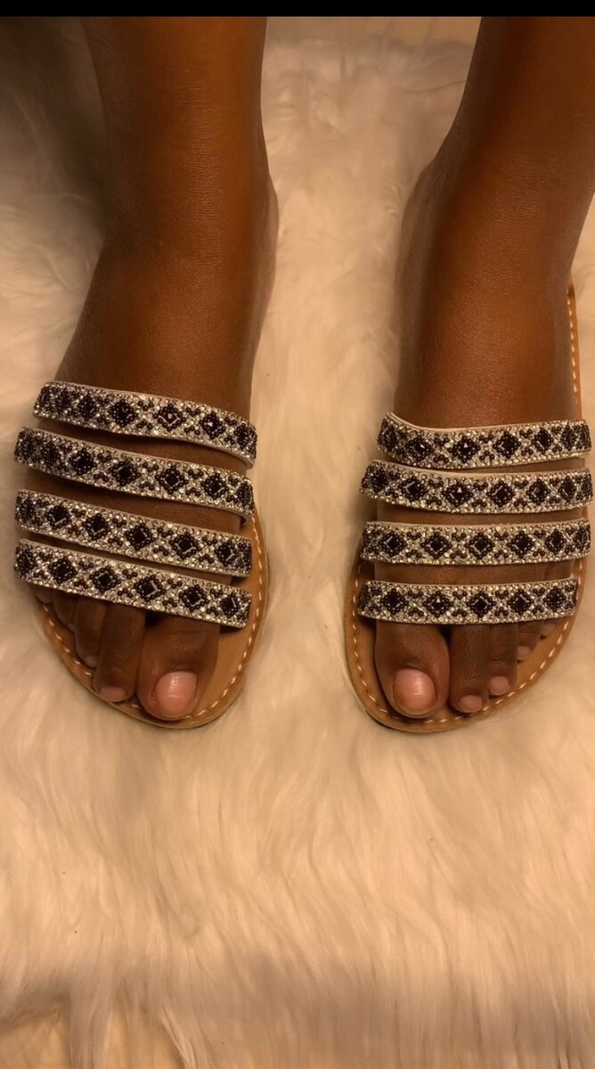 Sandales à motifs ethniques