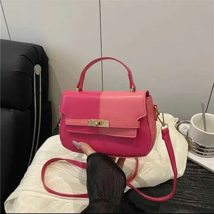 Sac à main bicolore chic