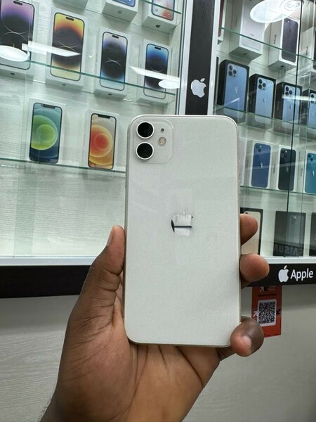 iPhone 11