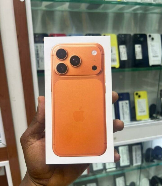 iPhone 17 pro max Orange