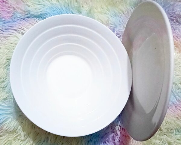 Assiette et bol en céramique