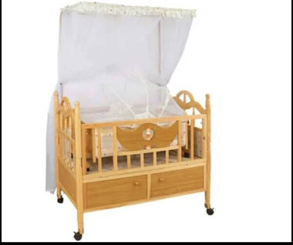 2pieces Lit en bois avec moust