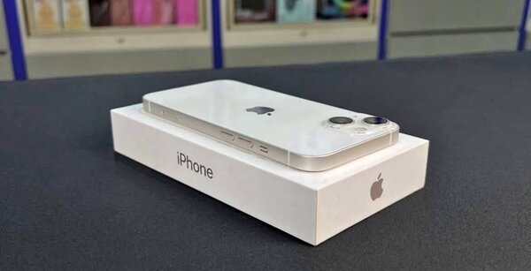 iPhone  13 ,128G Blanc Neuf
