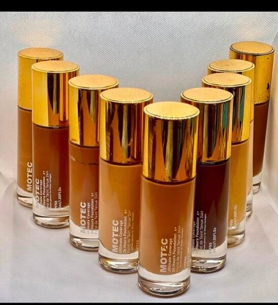 MOTEC Fond de teint liquide