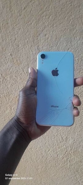 iPhone XR Blanc Cassé