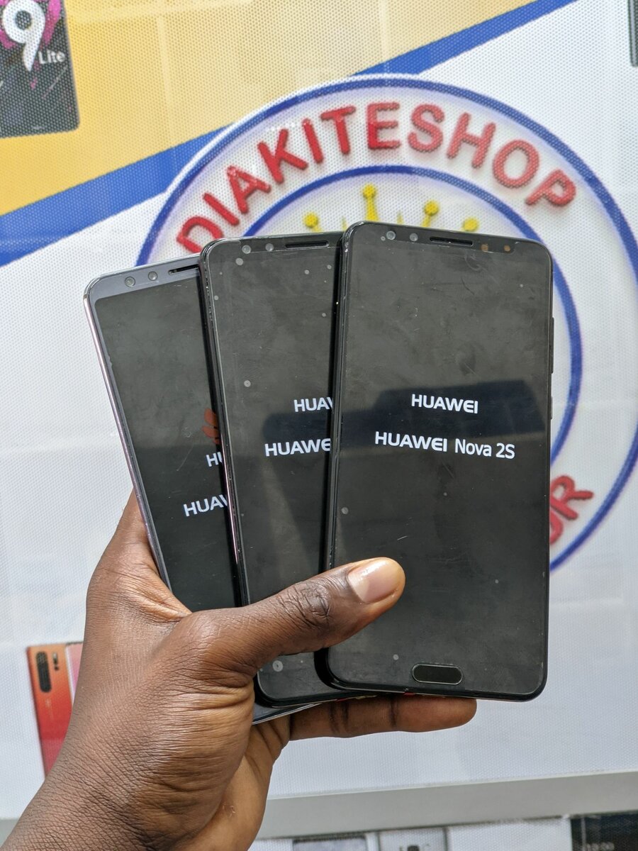Huawei Nova 2S