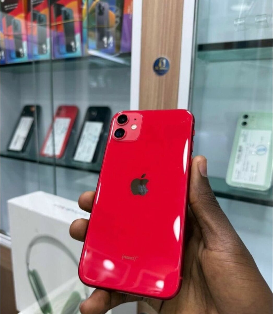 iPhone 11 - Rouge et Blanc