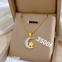 Bijoux fantaisie de créateur et de haute qualité. en acier inoxydable, plaqué or.