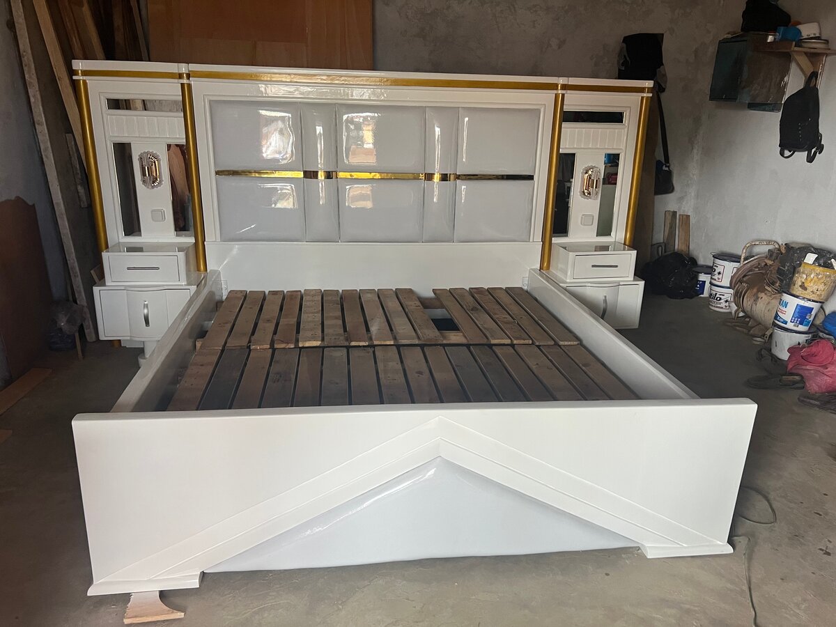 Lit Double Moderne avec Rangement