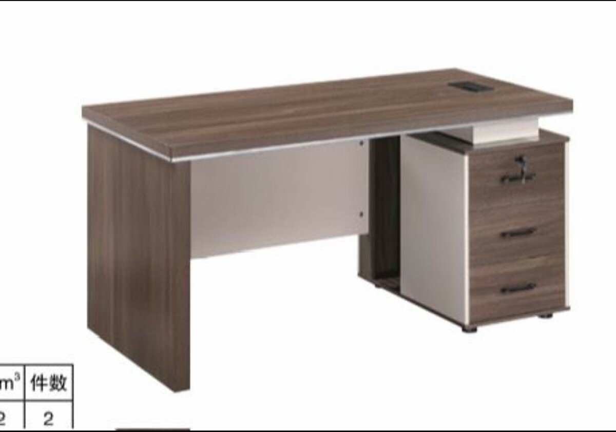 Bureau contemporain en bois durable