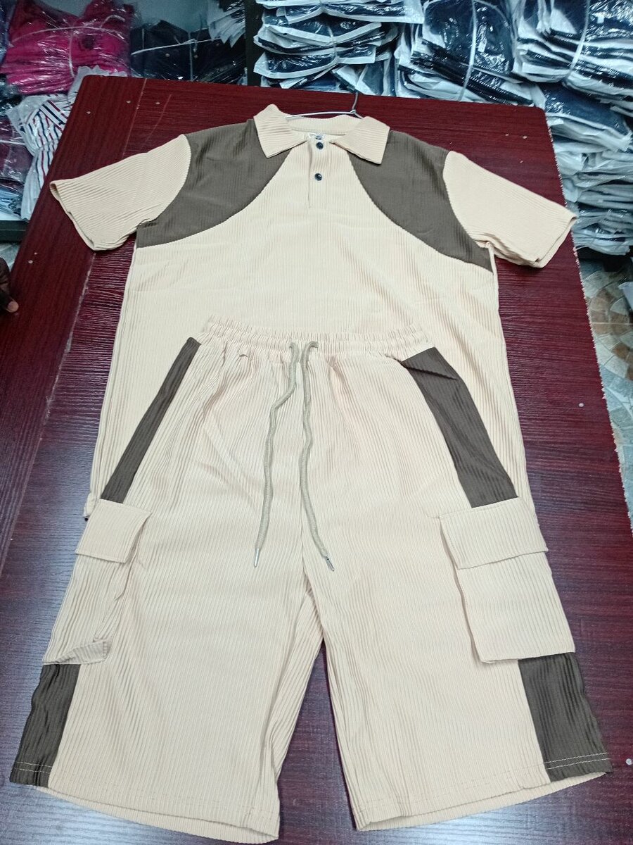 Tenue décontractée en deux pièces