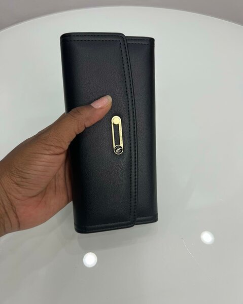 Grand portefeuille en cuir noir