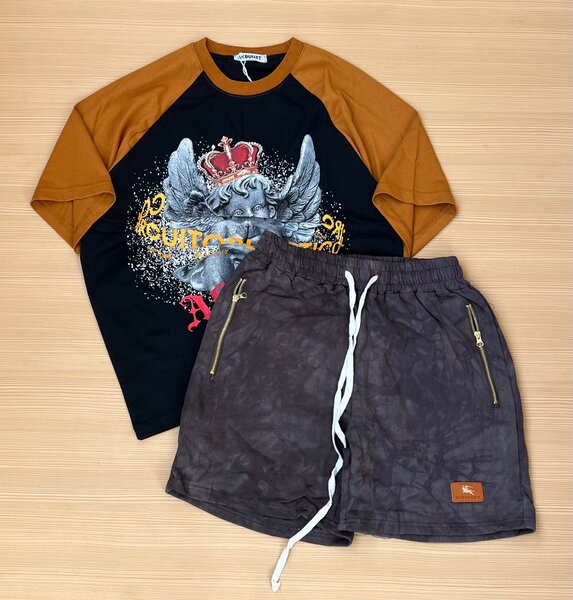 T SHIRT & SHORTS
