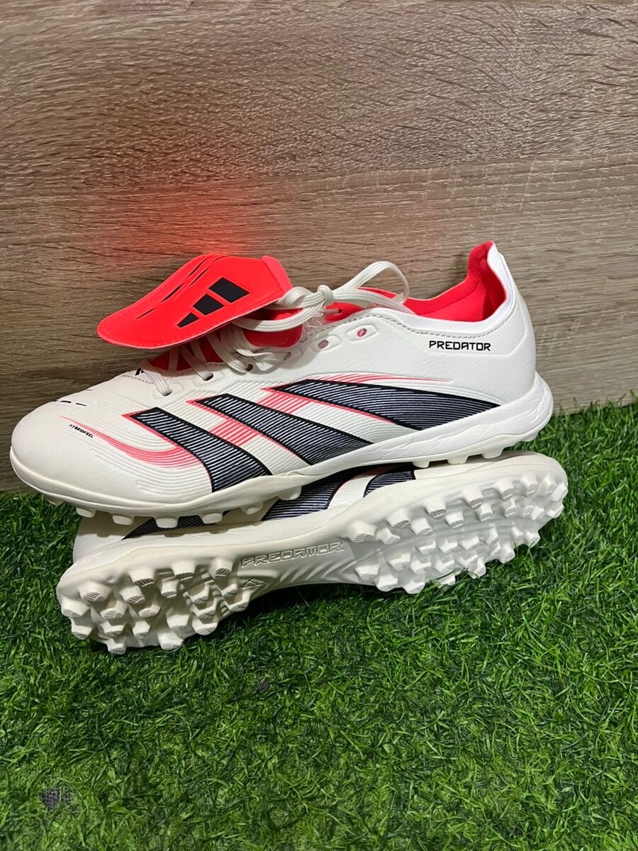 Chaussures de Foot Predator