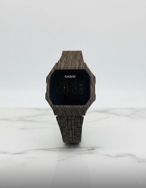 Montre Casio moderne