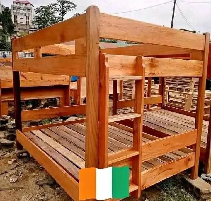 Lit superposé en bois