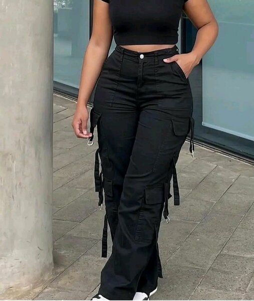 Pantalon cargo noir pour femme