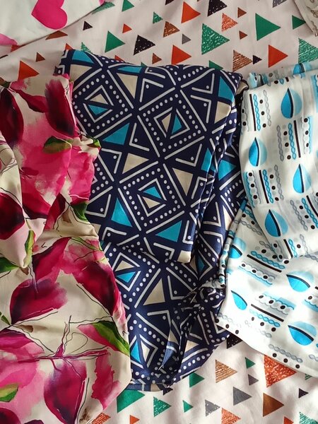 Lot de Tissus Imprimés Colorés