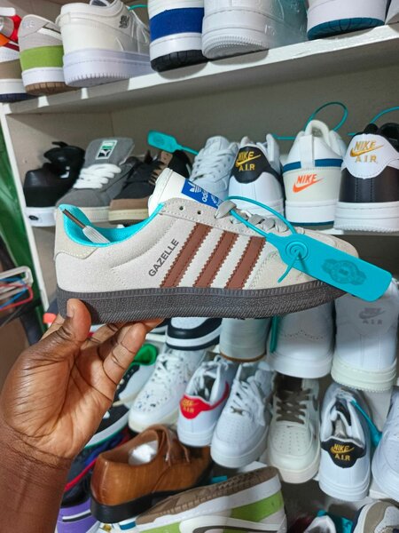 Chaussures Adidas