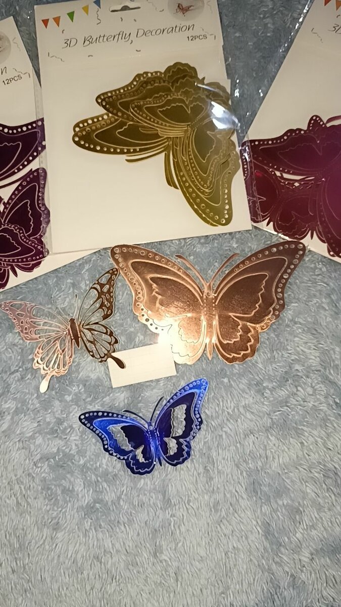 Papillons de décoration (12 grand, moyen, petit )