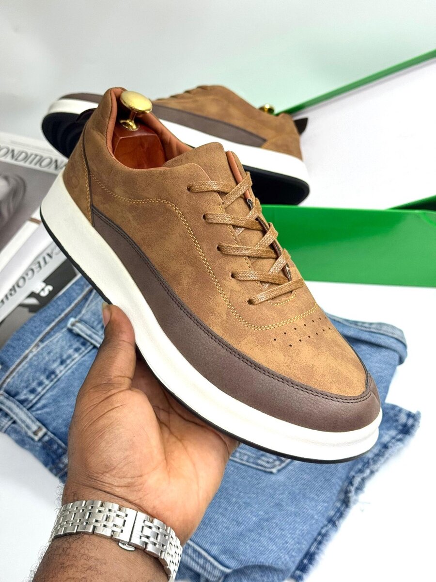 TIMBERLAND BROWN AND COFFEE