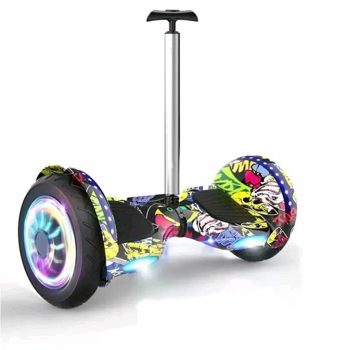 Hoverboard avec LED et guidon