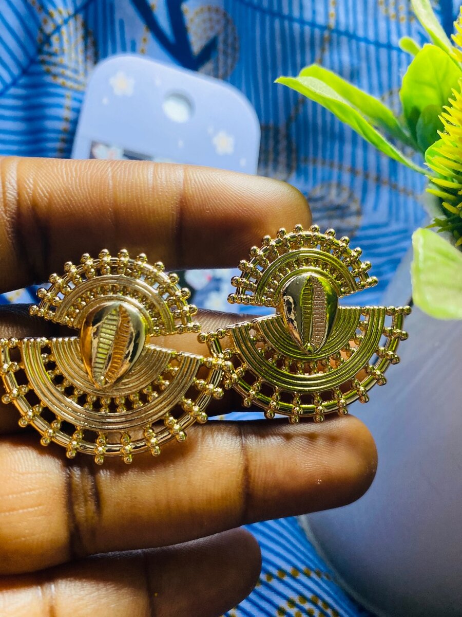 BOUCLES D'OREILLE ETHNIQUE