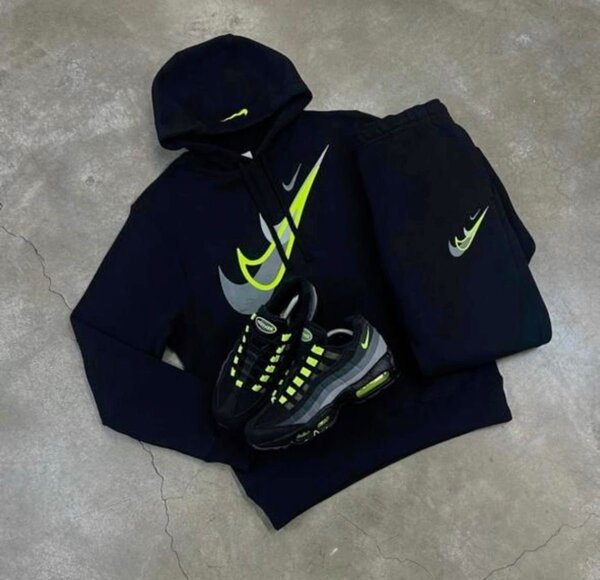 Ensemble sportif Nike noir